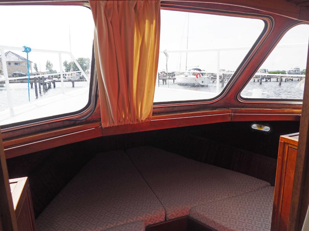 Cabin en avant, H&eacute;bergements